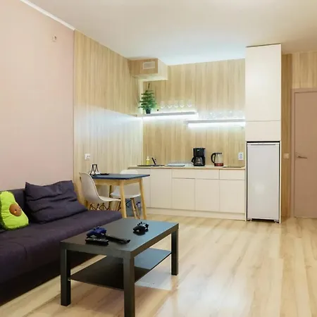 Bright, Contemporary Style Durrës